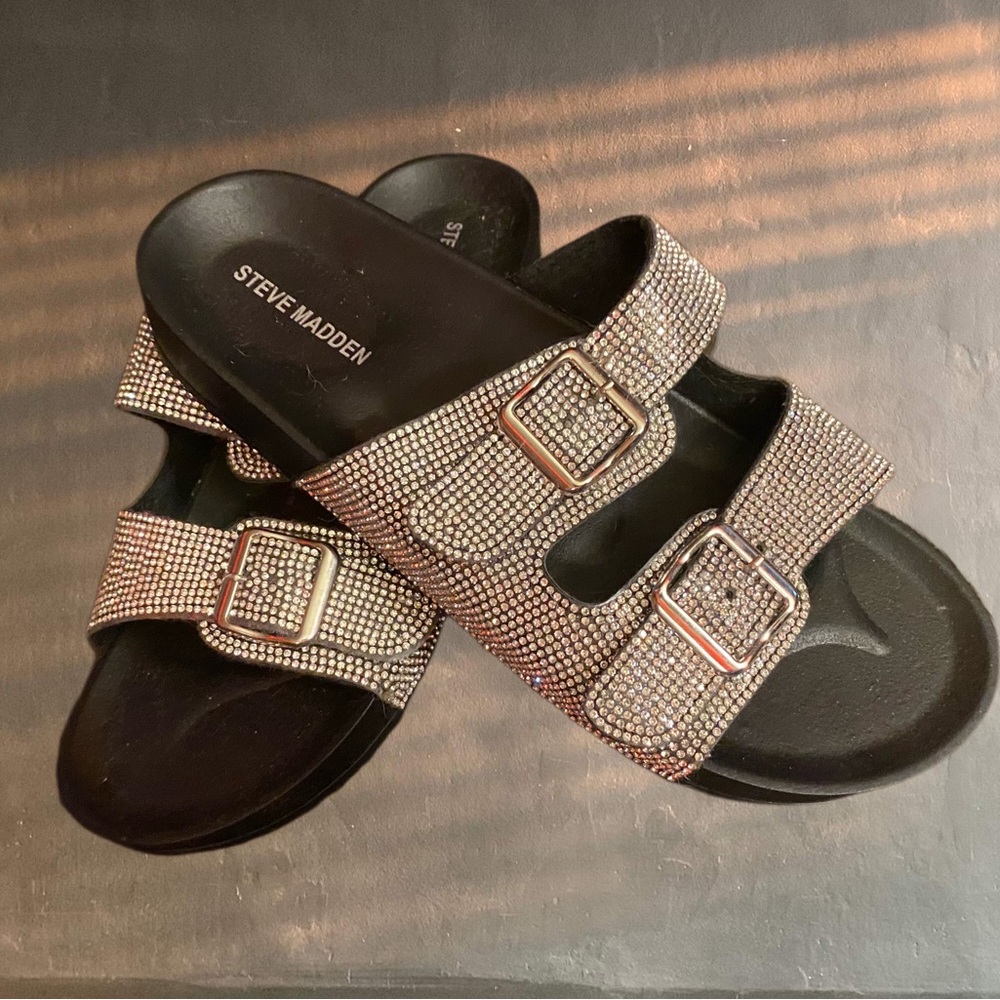 Steve Madden Women’s “Thrilled” Clog